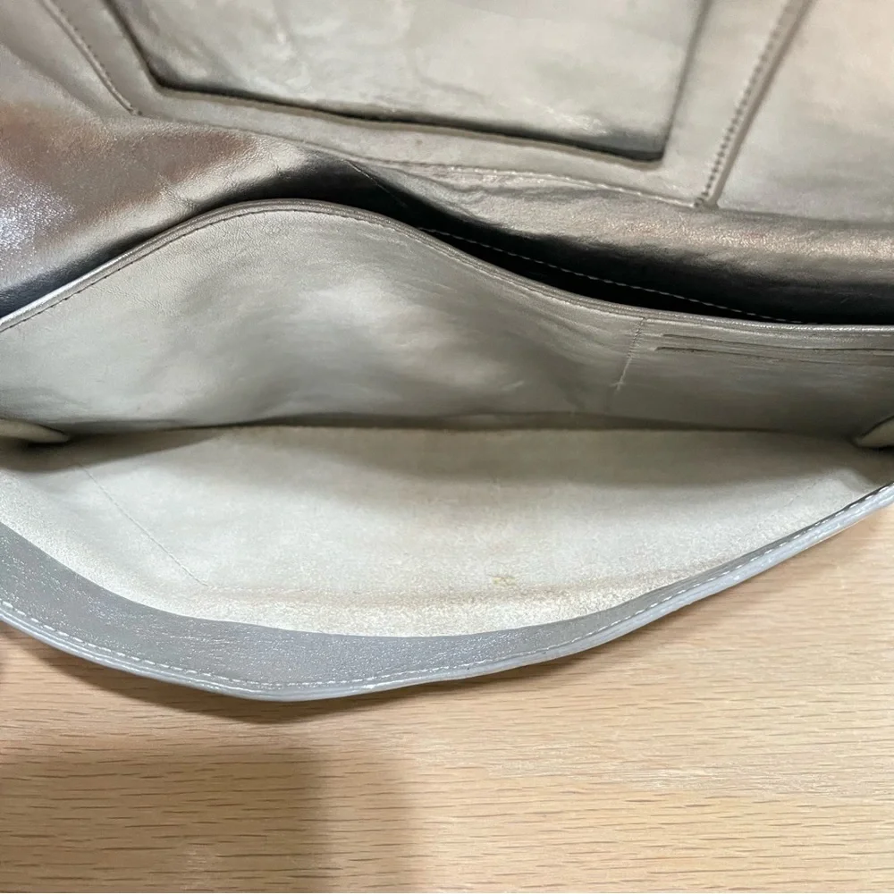 Sobella Silver Metallic Leather Clutch Cocktail Party Wedding Prom Minimalist